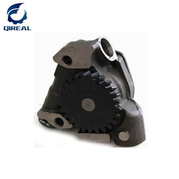 Excavator Spare Parts 912 4 Holes Oil Pump 02130440 02130385